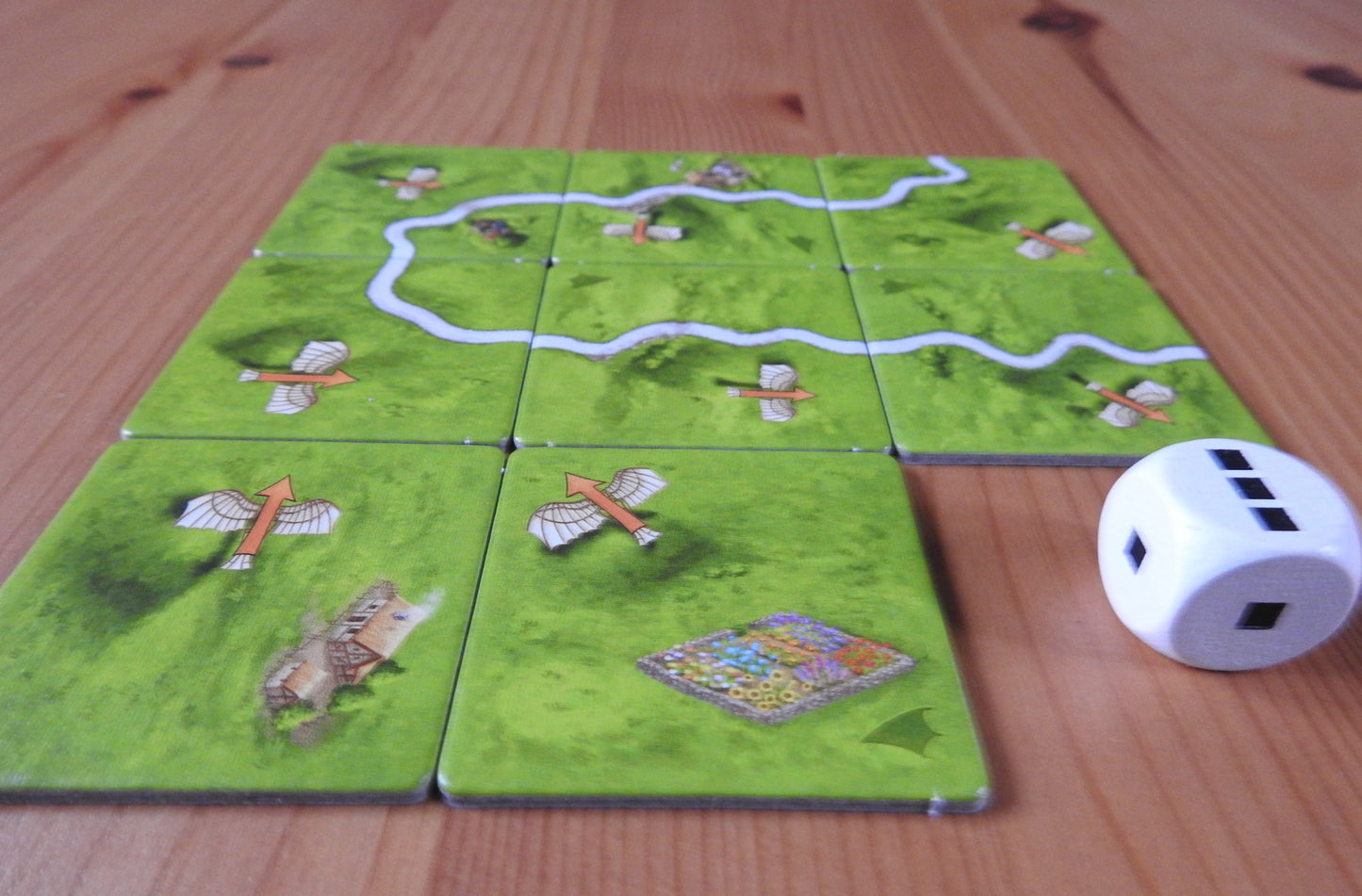 A final view of all the components of this Carcassone Flying Machines mini expansion.
