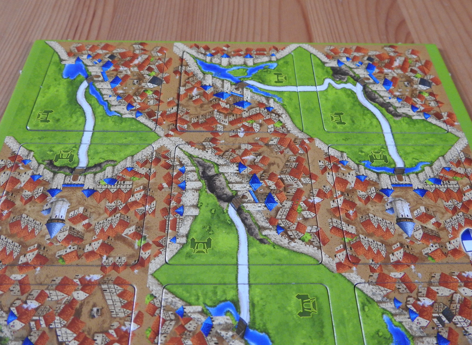 Close-up view of the top 6 tiles in Carcassonne Drawbridges.